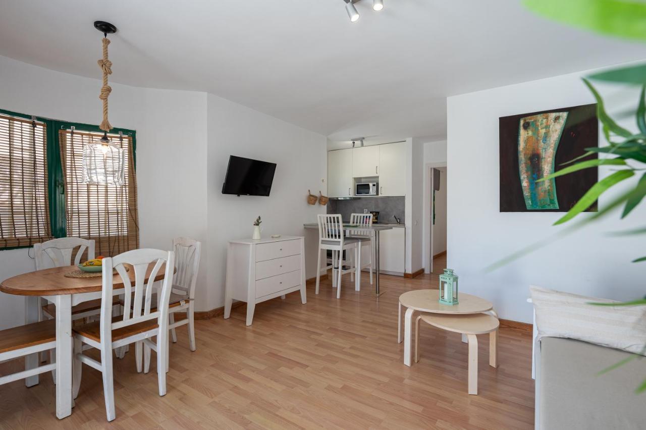 Homeforguest Apartment With Pool And Terrace 1 Min From The Beach 科拉雷侯 外观 照片